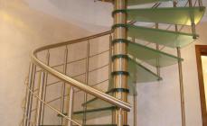 Як зробити самі гвинтові сходи: типи конструкції