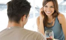 Male look: what men pay attention to the first meeting with a woman